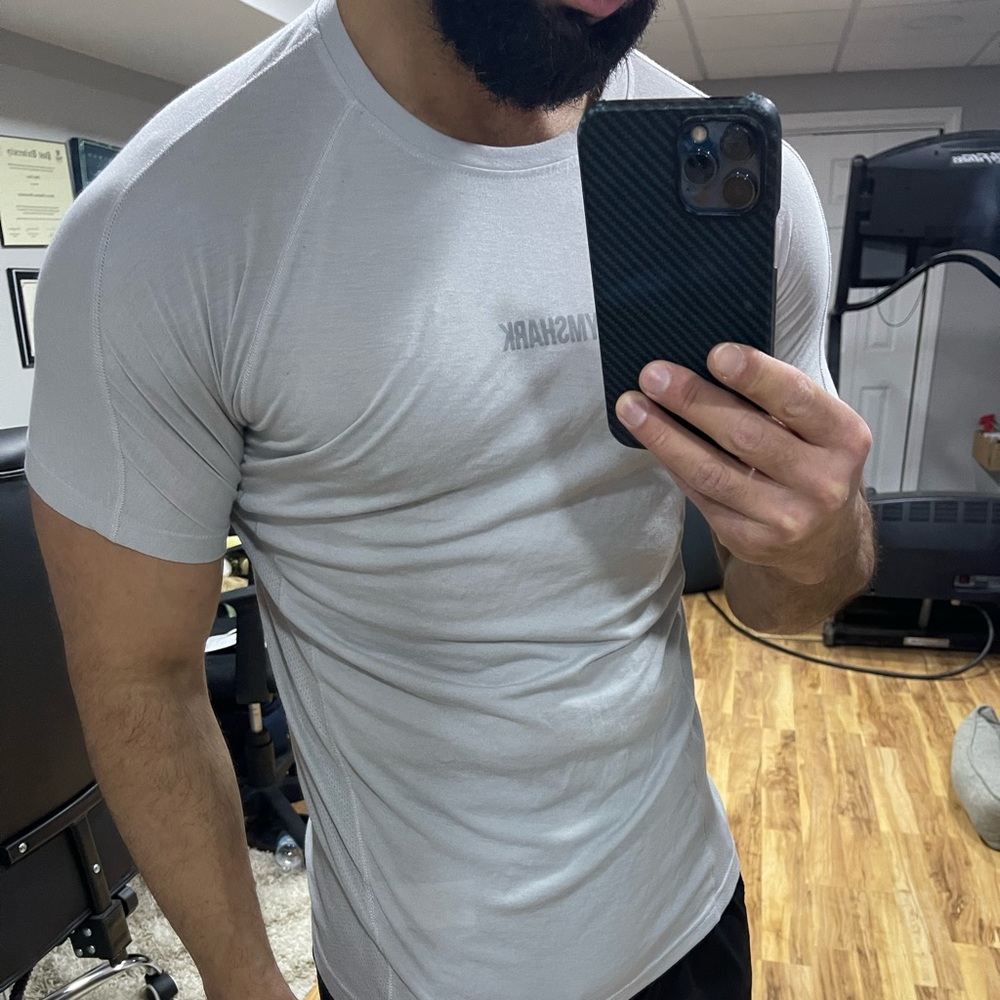 Gymshark performance fit tee medium